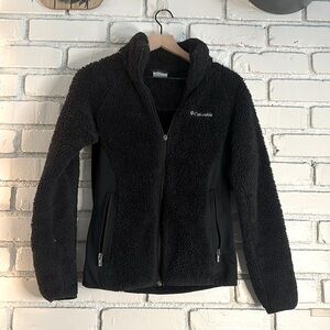 Columbia women’s zip up fluffy jacket